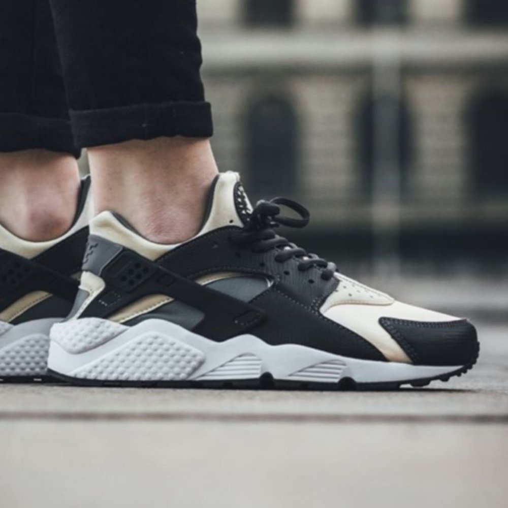 Nike Air Huarache Running Shoes